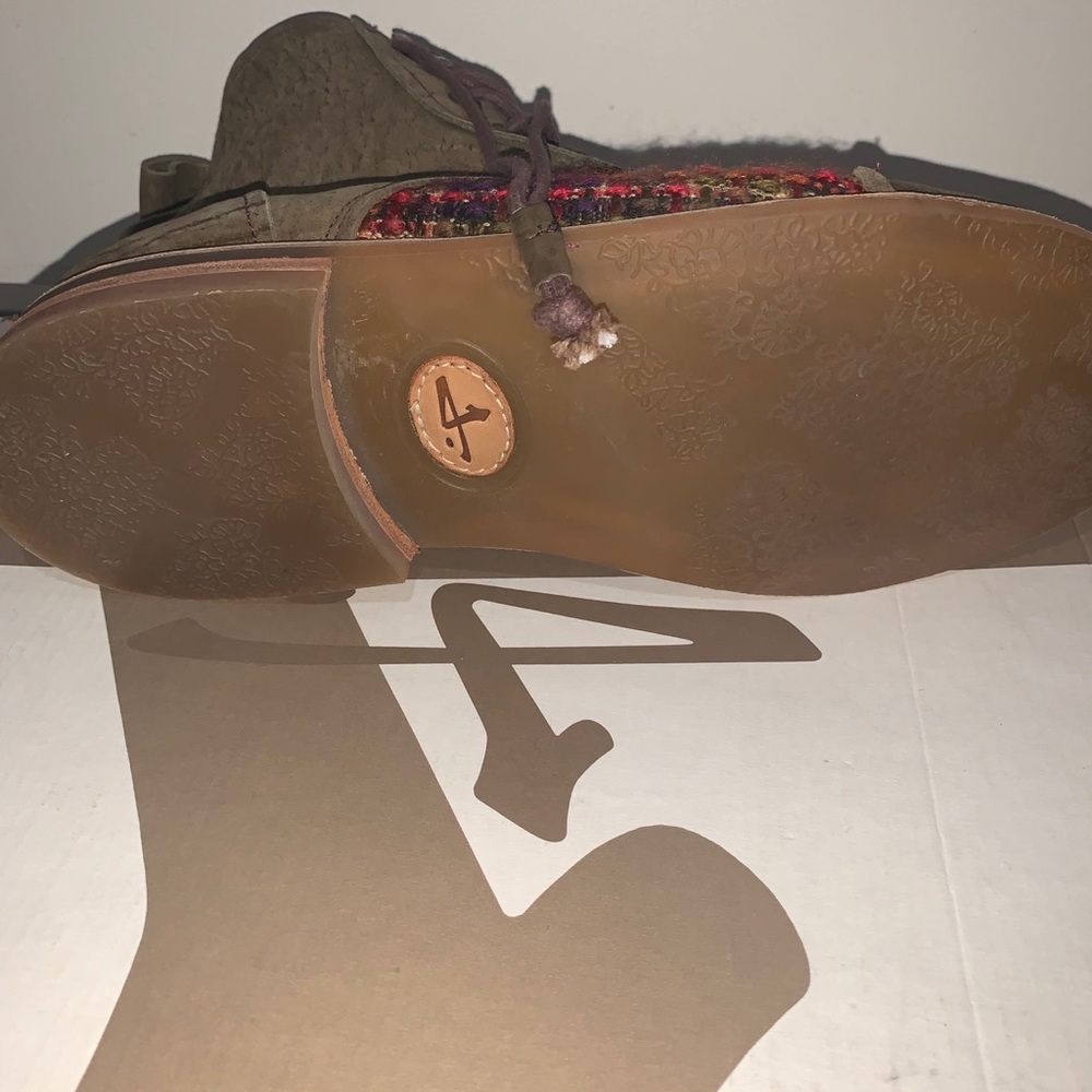 J Shoes - Picture 6 of 11